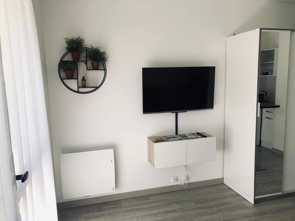 Studio En Residence, Proche De La Mer Avec Parking Gratuit Et 5G Home Villers-sur-Mer Bagian luar foto